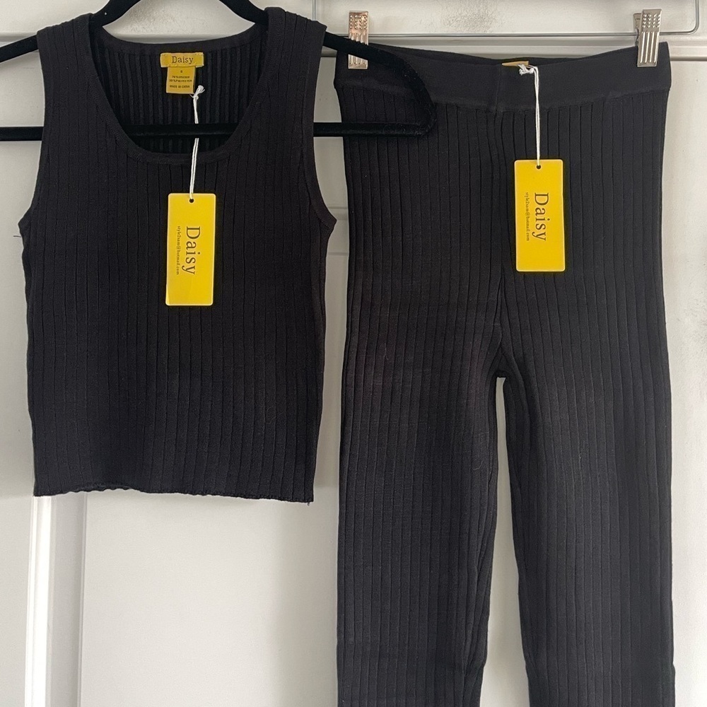 Daisy 2 Piece Ribbed Tank and Legging Set - Picture 4 of 5
